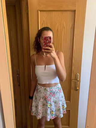 Falda de flores de El Corte Inglés