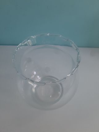 Vaso di vetro piccolo