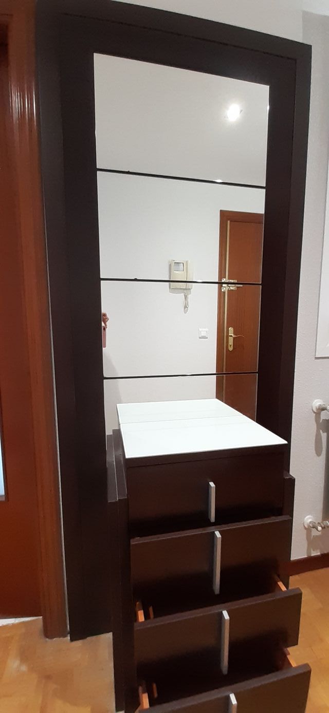 Mueble para entrada.