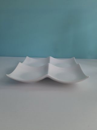 Vassoio in ceramica bianca