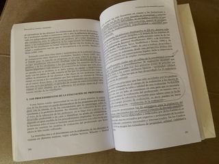 Libro de Evaluación de centros y profesores UNED