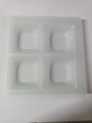 elegante piatto snack in vetro satinato