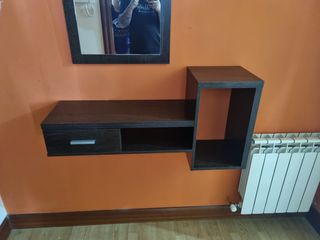 Mueble recibidor con espejo