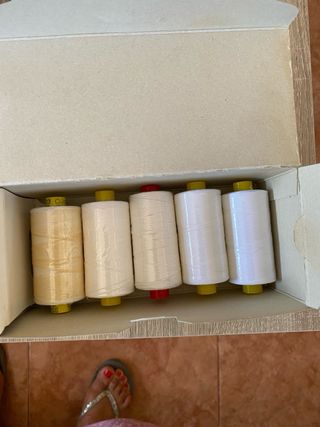 Hilo industrial rojo azul y blanco