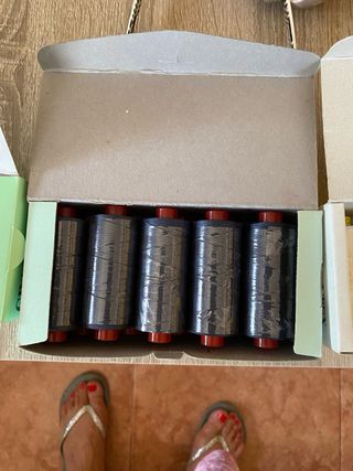 Hilo industrial rojo azul y blanco