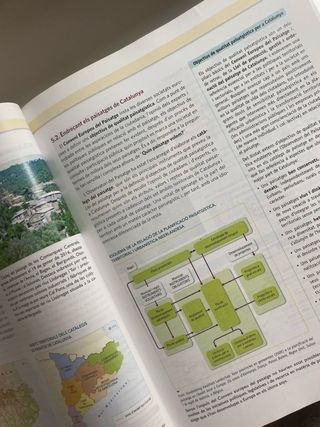 Llibre geografia 2n batxillerat