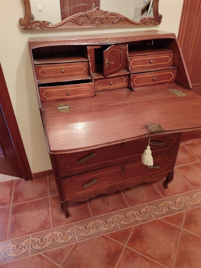 Mueble antiguo secreter