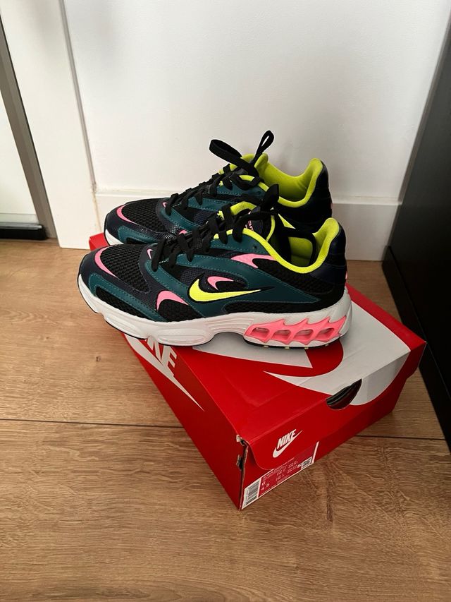 Zapatillas nuevas una sola puesta 