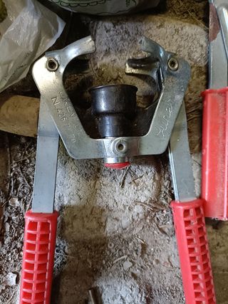 2 tappatrici