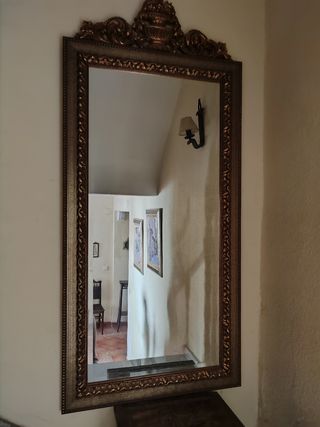 Espejo antiguo con copete