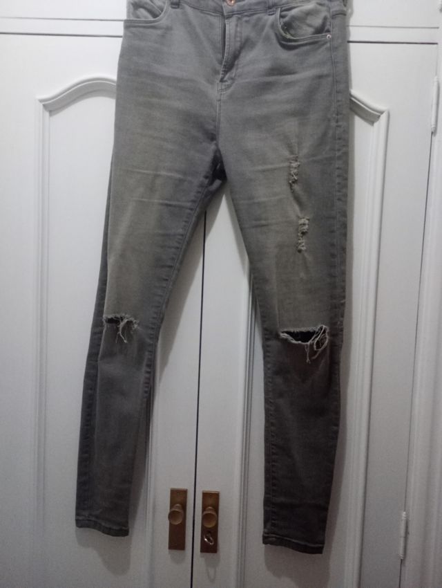 Pantalón vaquero Bershka 