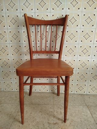 6 SILLAS ANTIGUAS DE MADERA