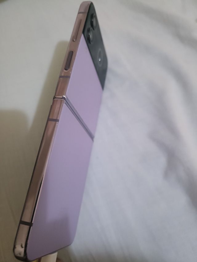 Samsung flip 4