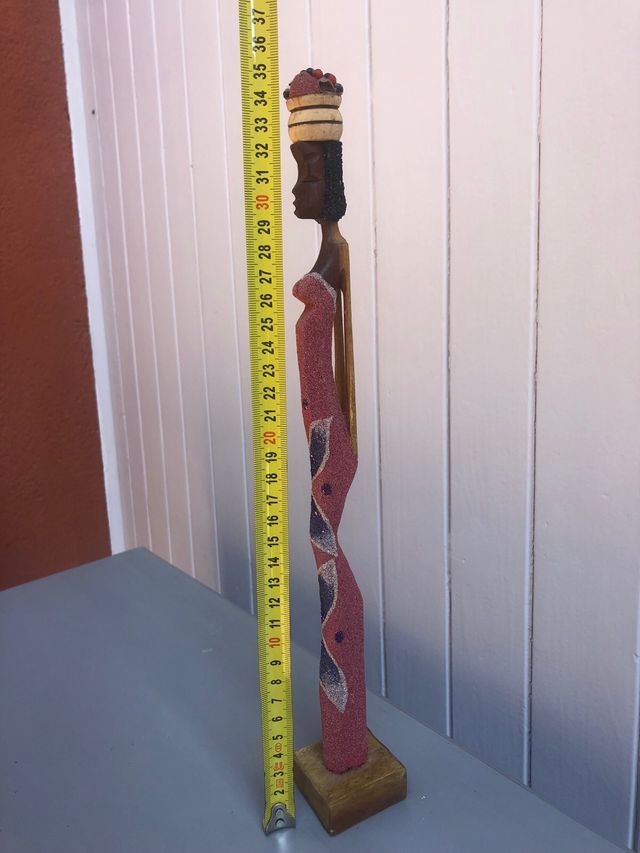 Figura decorativa de madera