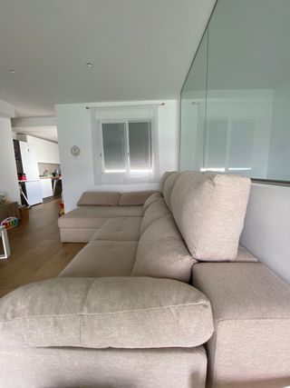 Sofá con chiase lounge 4 palzas beige