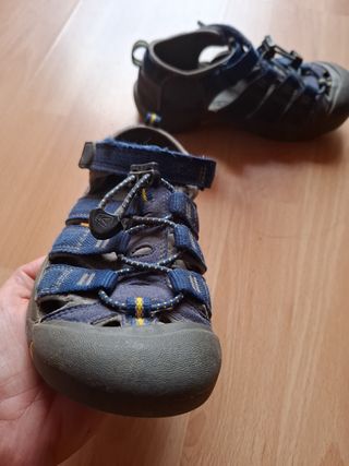 Chanclas infantiles. KEEN. talla 34