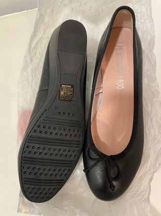BAILARINAS de piel negra con cuña
