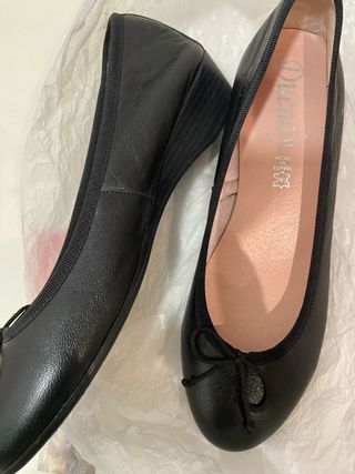 BAILARINAS de piel negra con cuña