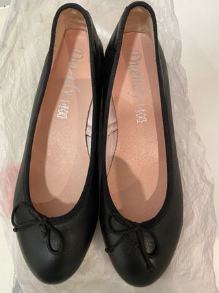 BAILARINAS de piel negra con cuña