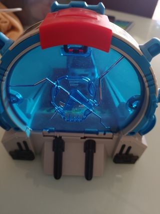 Hot wheels choque contra hielo