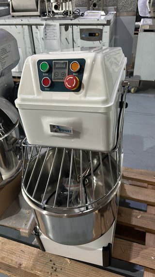 AMASADORA DE PAN O PIZZA