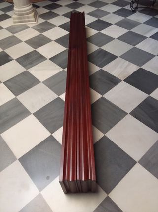 Galería cenefa cortinero caoba