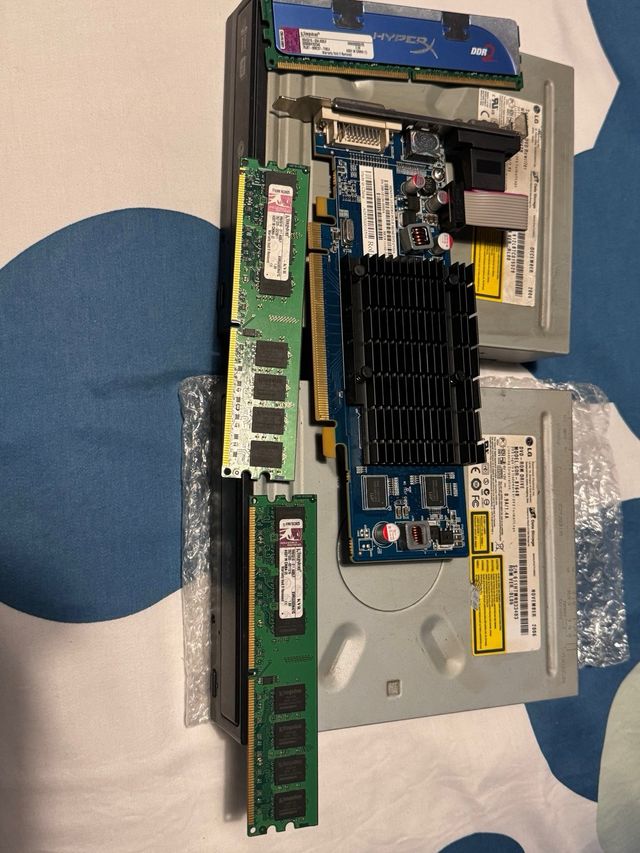 RAM multipla, 2 unità DVD e scheda grafica HDMI