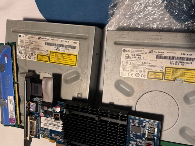 RAM multipla, 2 unità DVD e scheda grafica HDMI