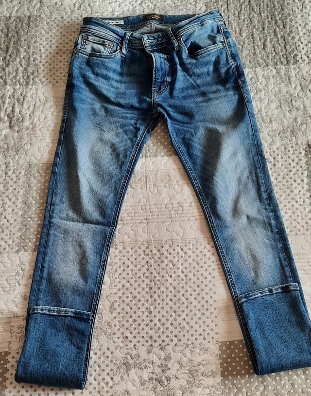 Pantaloni in denim 👖