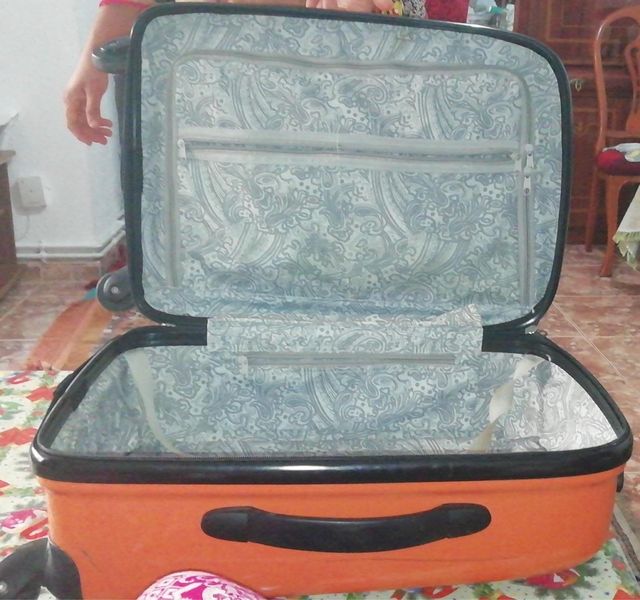 Maleta de viaje con ruedas