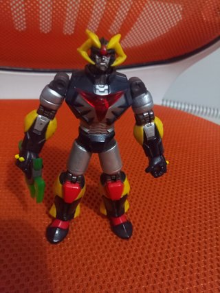 Hyridion Giochi preziosi action figure robot