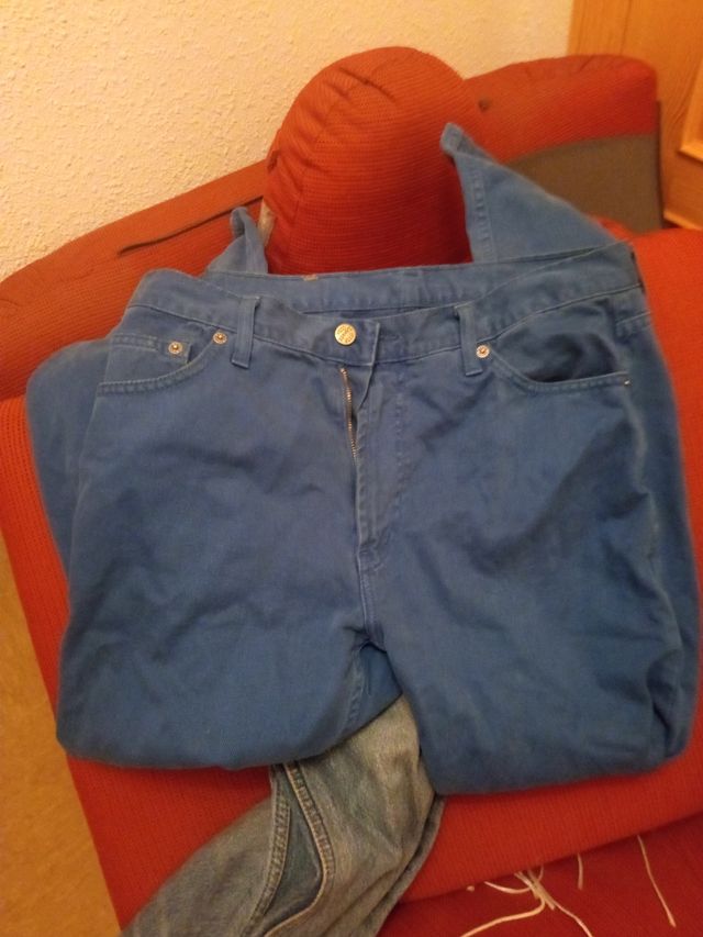 Pantalones tejanos azules