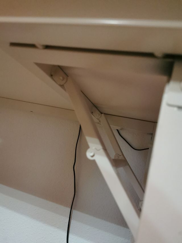 Mesa blanca plegable