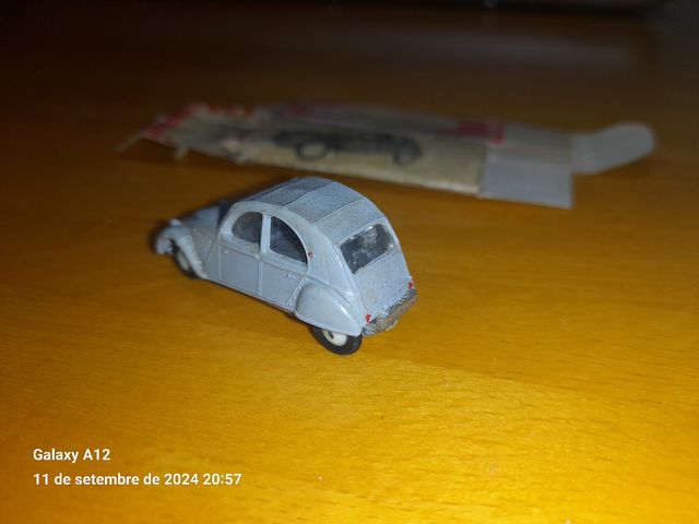 Angulas Citroën 2cv