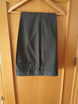 Traje caballero " ROBERTO TORRETTA ".