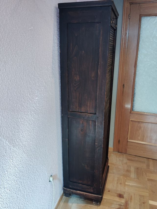 Mueble persiana antiguo