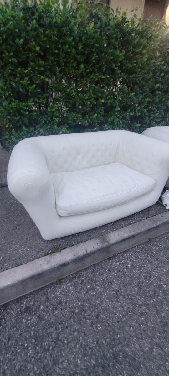 DIVANO e poltrona gonfiabili