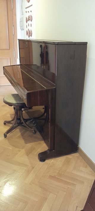 Piano Rosler como nuevo