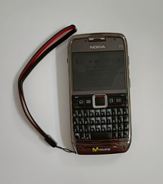 Teléfono Nokia E71