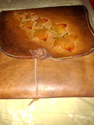 Funda artesanal cuero