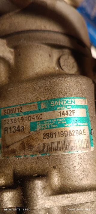 Alternador y compresor Ford fiedta