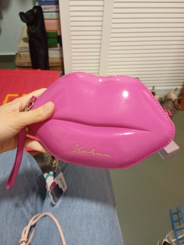 Bolso de mano labios