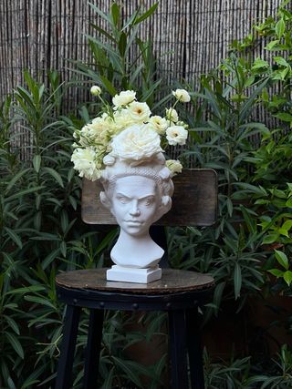 Maceta gorgona medusa/ escultura antigua