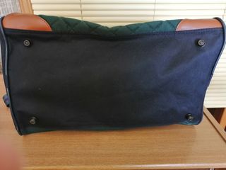 Bolso grande de viaje.