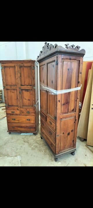 Armadi rustici antichi