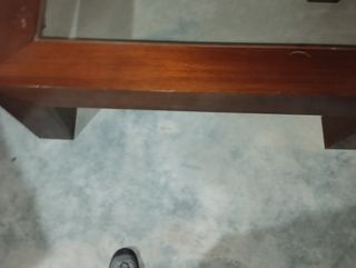 Mesa baja de jardín.