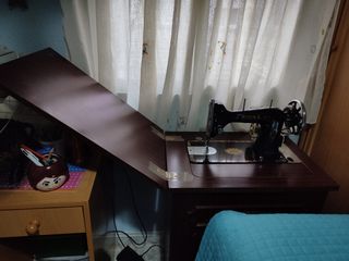 Maquina de coser antigua SIGMA con mueble