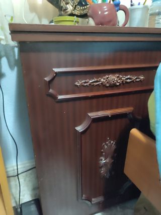 Maquina de coser antigua SIGMA con mueble