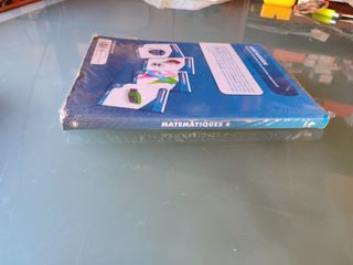 Libros 4° Matematiques y lengua catalana