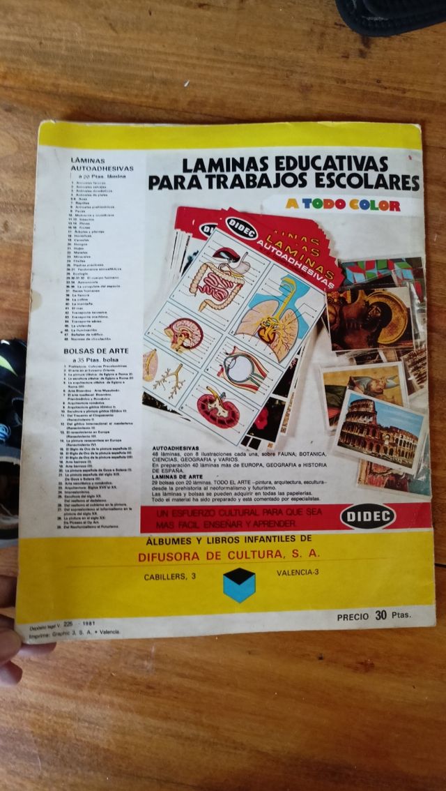 ÁLBUM DE CROMOS ESCUDOS
